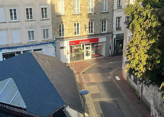 Le Stud\' Joli Appartement Lumineux En Plein Centre Ville